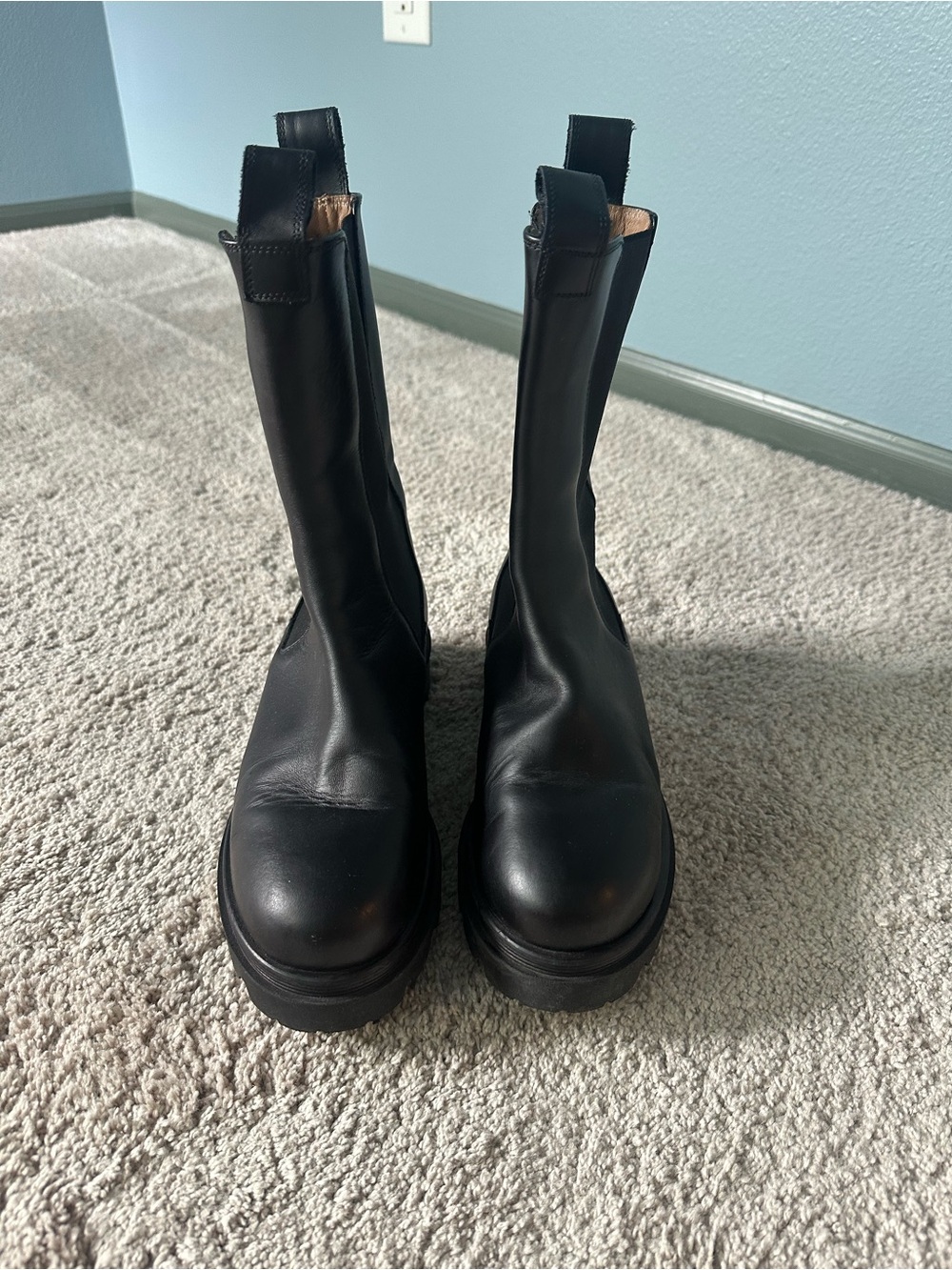 Flattered Black Leather Platform Boots